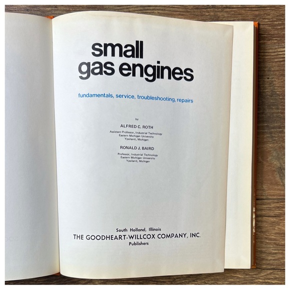 Vintage Small Gas Engines Manual - Picture 4 of 8